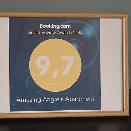 Amazing Angie'S Apartment Прага Екстериор снимка